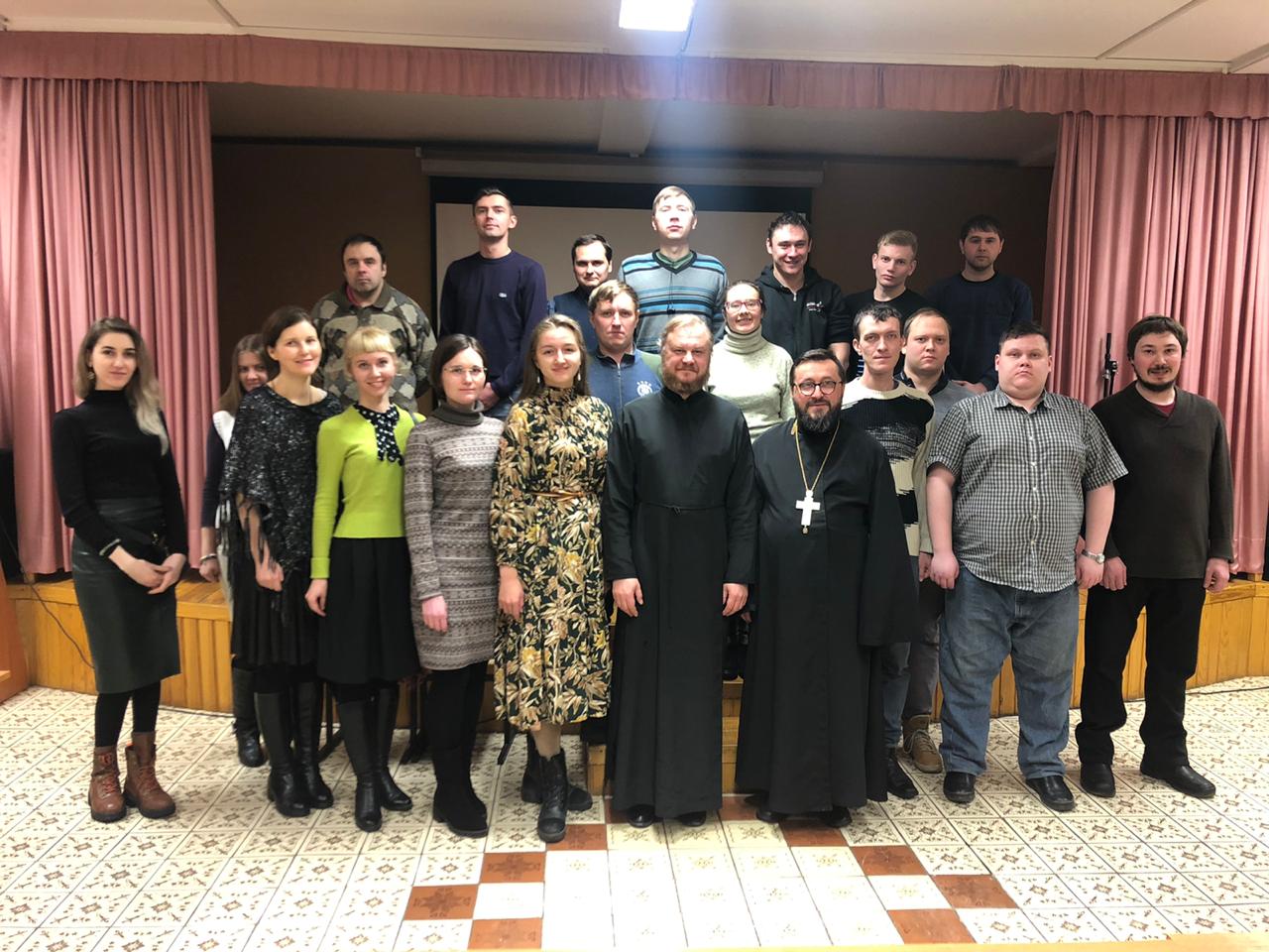 В Новосибирске прошла встреча православной молодежи со священниками