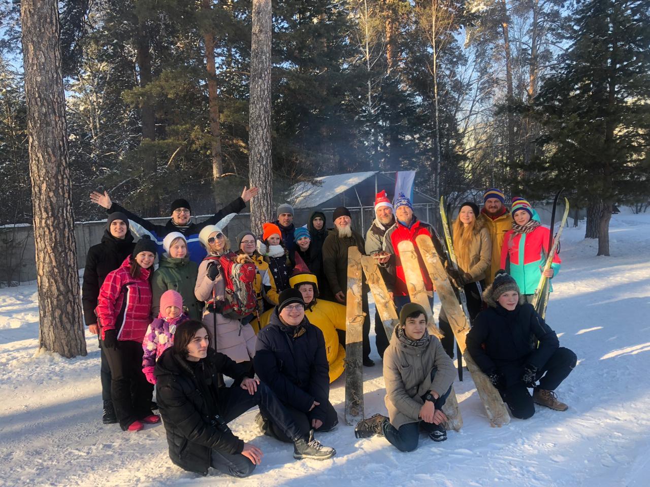 Православные Бердска и Новосибирска встретились на лыжне в Бердске