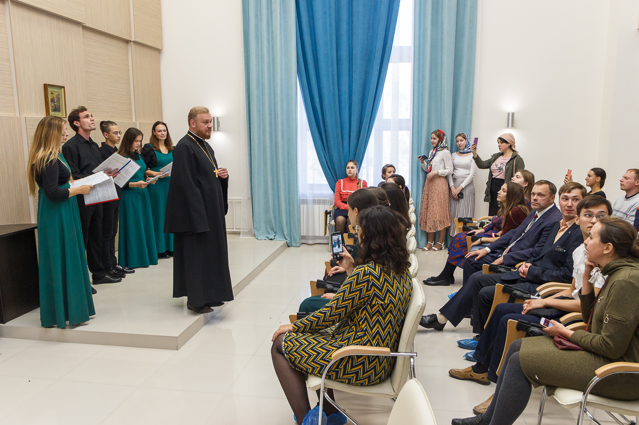 Православная молодежь Новосибирска отметила Осенний день семьи
