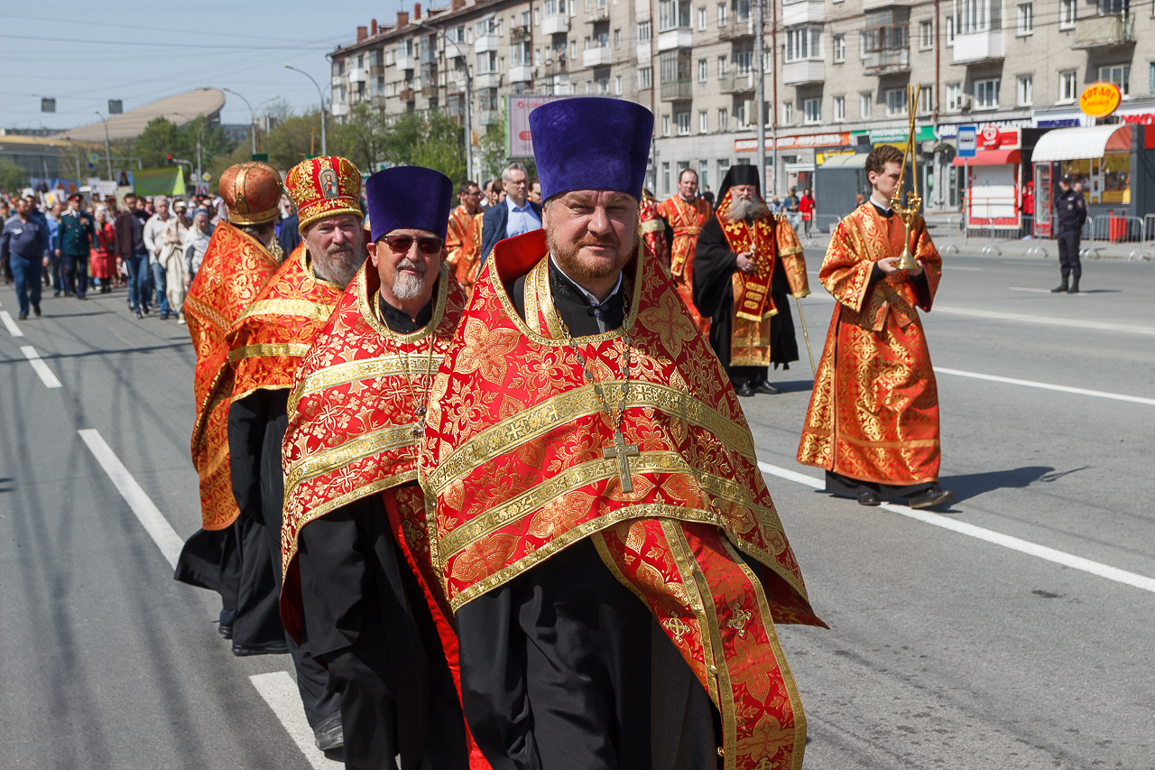 Духовенство и прихожане храма приняли участие в общегородском крестном ходе