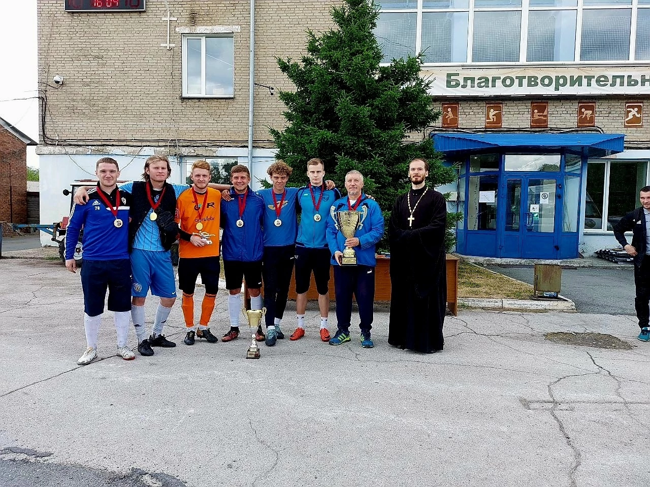 Команда храма стала победителем межприходского турнира по мини-футболу
