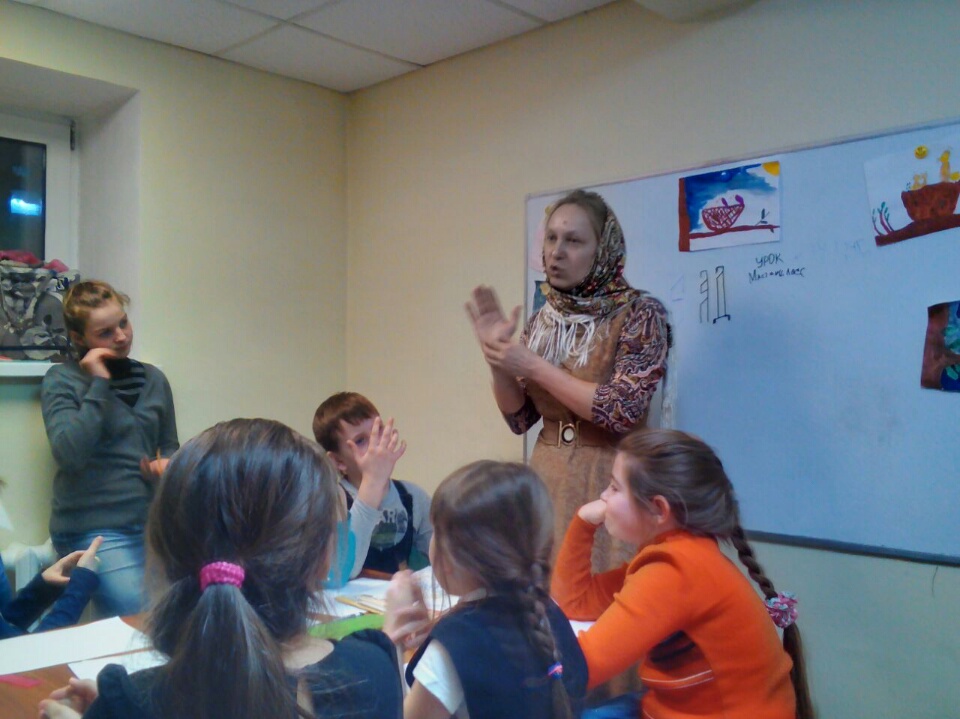 18 марта в рамках празднования Дня православной книги в нашей воскресной школе прошёл открытый урок на тему "Буквица и буквы"